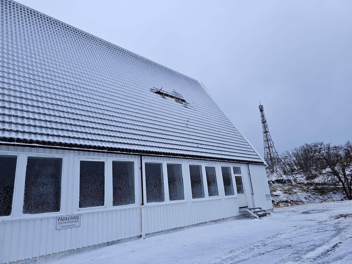 SKADE: Henningsvær kirke, stormen «Ingunn»