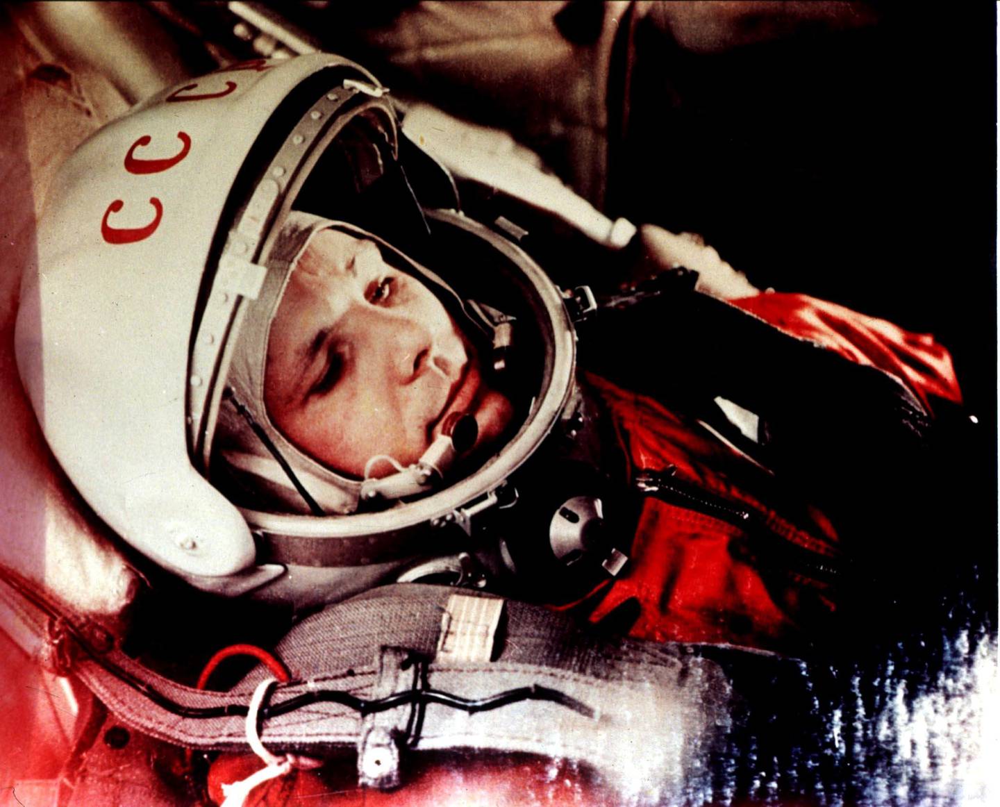 Arkiv: Jurij Gagarin 1934-1968. Første menneske i verdensrommet. Her - i Vostok 1,  12.april 1961.
Foto: NOVOSTI