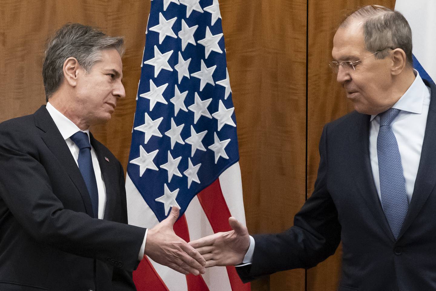 USAs utenriksminister Antony Blinken møtte fredag sin russiske kollega Sergej Lavrov i et forsøk på å minke spenningen. Foto: Alex Brandon / AP / NTB