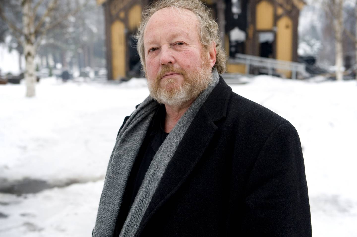 Organist, komponist, musikkpedagog og geistlig Trond H.F. Kverno (f 1945) er utnevnt til Ridder av 1.klasse av Den Kongelige Norske St. Olavs Orden. Her fotografert etter brannen i Hønefoss kirke i 2010.