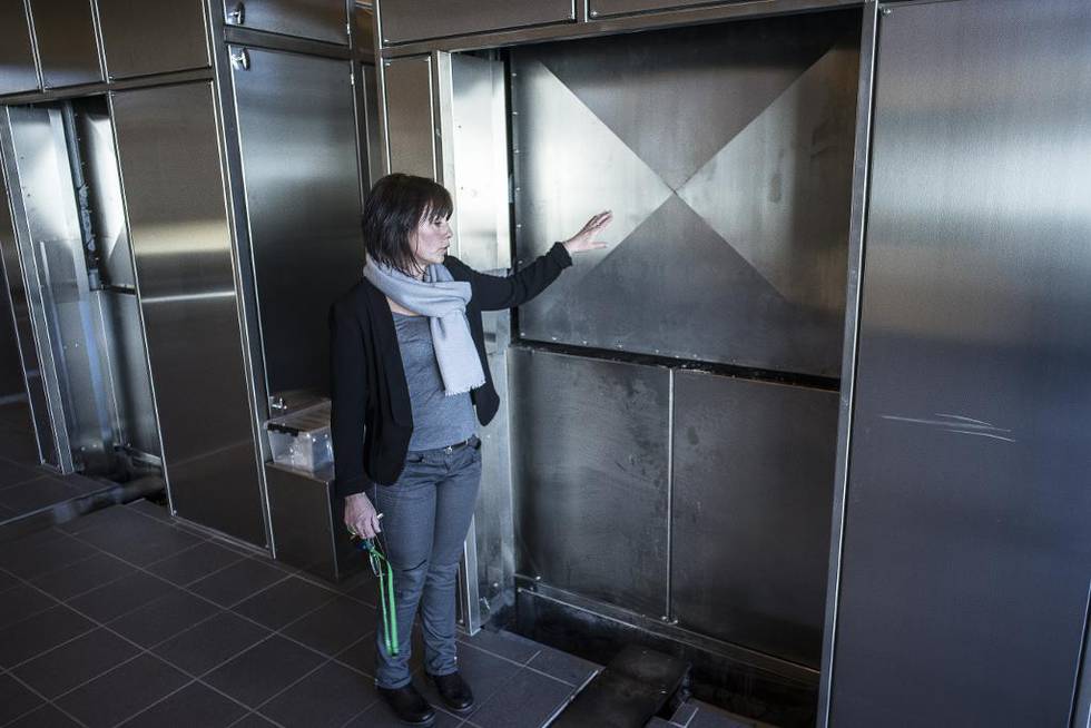 Anne-Margrethe Brøndelsbo er krematoriesjef på Alfaset krematorium. – Da vi bygget anlegget her i 2009, ønsket vi å koble oss på fjernvarmenettet, sier hun.