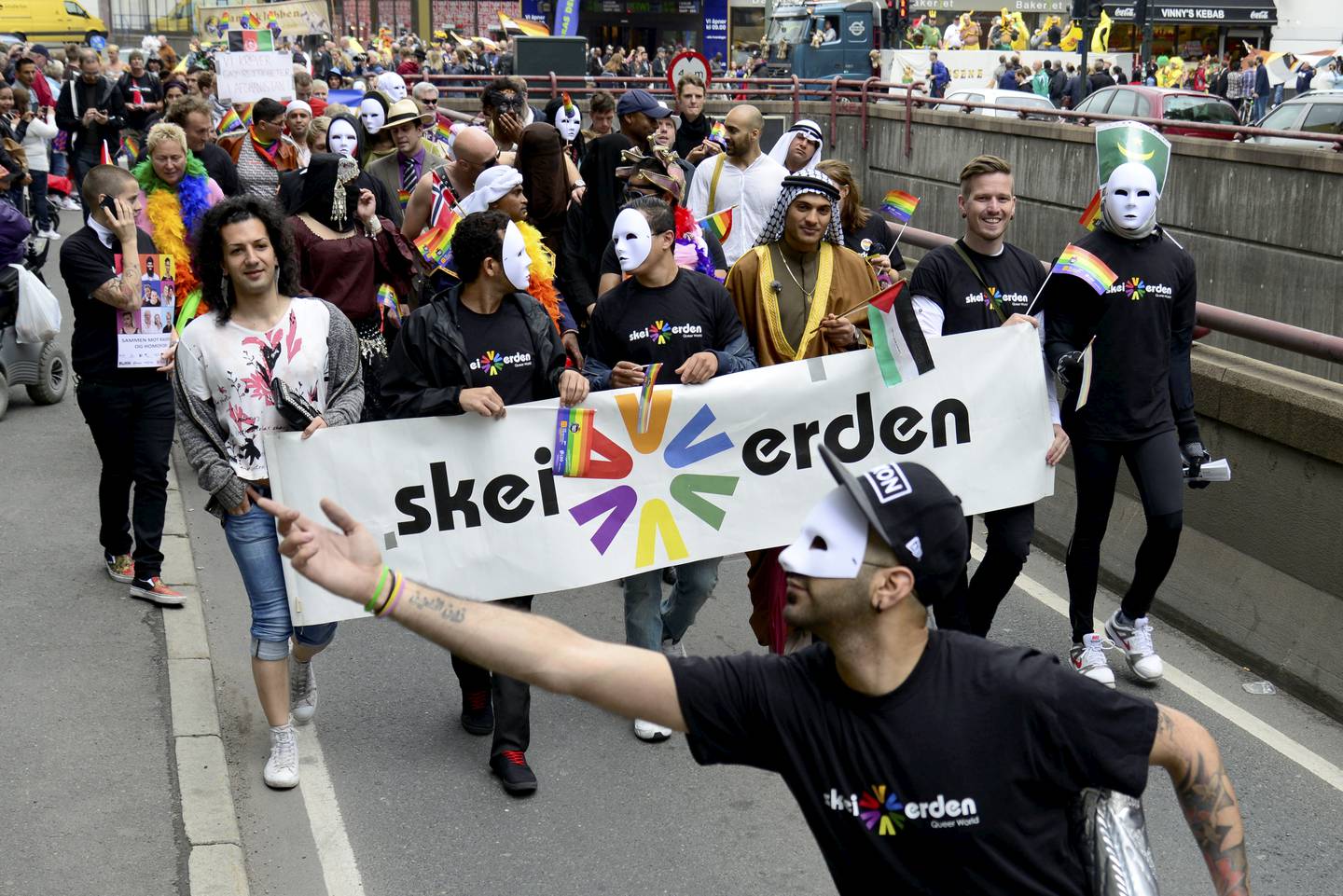 PARADE: Skeiv Verden organiserer skeive med minoritetsbakgrunn. Her fra Pride-paraden i 2012.
