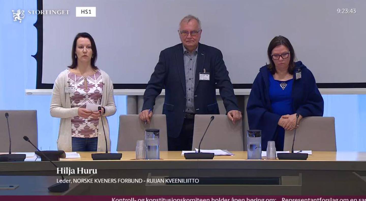 Norske Kveners Forbund deltok på høyringa i Stortingets kontroll- og konstitusjonskomité i går, leiar Hilja Huru (t.v.), nestleiar Trygg Jakola og styremedlem Beate Wilhelmsen.