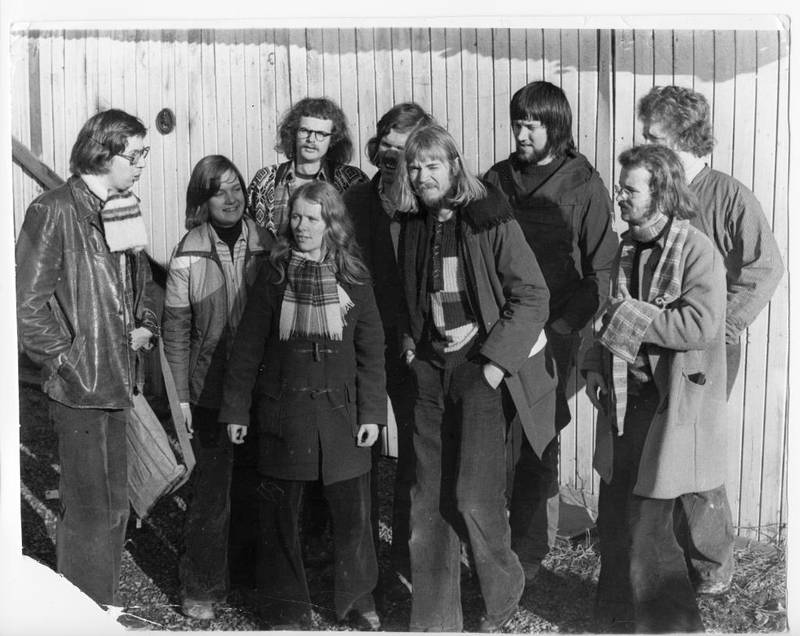 Bandet 1976. F.v. Ole Jacob Flæten, Lisbet Jensen, Odd Kristian Reme, Kristin Voll Tesdal, Børre Arnøy, Ragnar Tesdal, Bjørn Eidsvåg, Tormod Eikil og Stig Fossum.