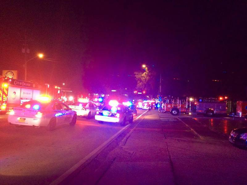 42 personer ble sendt til sykehus etter angrepet på en nattklubb i Orlando, USA.