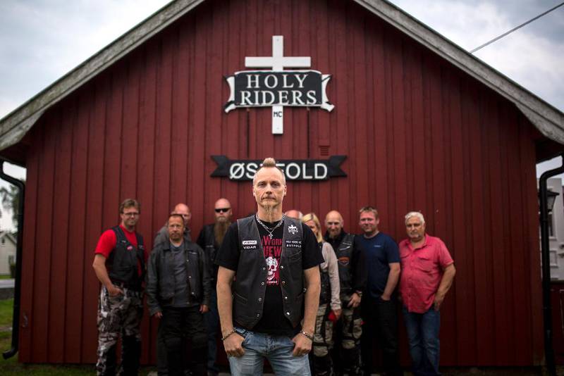 GÅR I KIRKEN: Holy Riders er ikke et trossamfunn. Derfor oppfordrer ledelsen medlemmene til å finne seg en lokal menighet. I Østfold er alle de hellige ­rytterne kirkeaktive.
