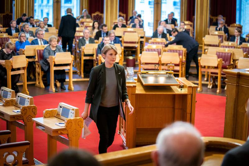 Stortinget. Første dag på Stortinget etter endringer i Regjeringen. Kari Elisabeth Kaski