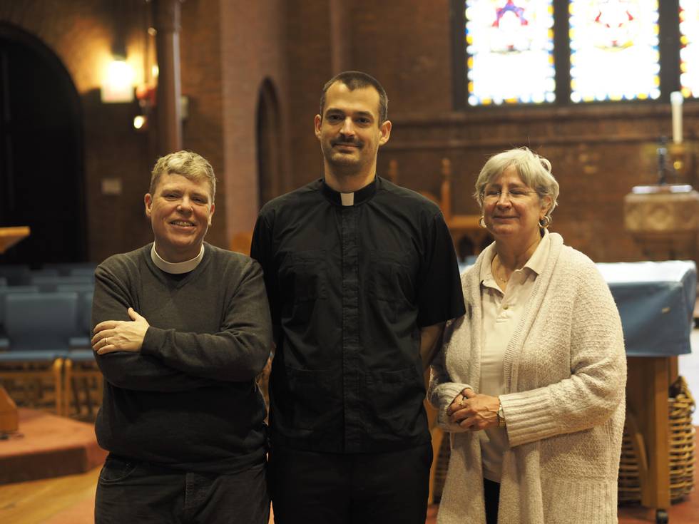 Michele Morgan, Scott Lipscomb og Nora Howel leder en episkopal menighet like ved arbeidsplassen til USAs mektigste. – En ære å få preke for folk som styrer landet, sier Morgan.