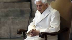 Anklager i ny rapport: Tidligere Pave Benedikt stanset ikke overgripere