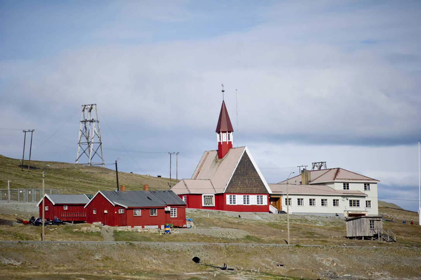 Longyearbyen  20150707.
Svalbard kirke i Longyearbyen sentrum på Svalbard 7. juli 2015.