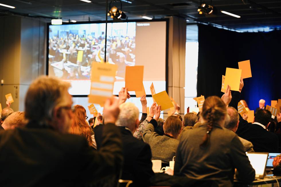Röstning under kyrkomötet 2021. Foto: Magnus Aronson/Ikon.