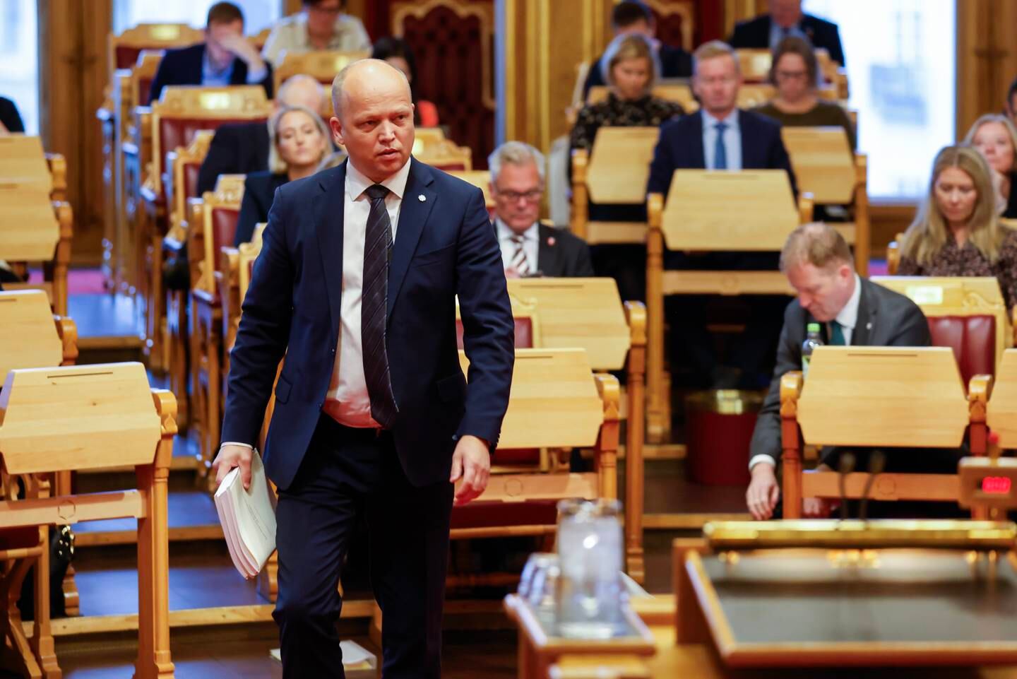 Finansminister Trygve Slagsvold Vedum (Sp) legger fram Statsbudsjettet på Stortinget, fredag 6. oktober.
Foto: Hanna Johre / NTB