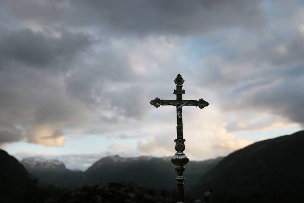 Å trekkeseg tilbake i bønn og stillhet, med fokus på Gud og hans kjærlighet som omgir og nærer mennesket, har en lang tradisjon i kirkens historie, skriver Kim Larsen