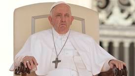 Vellykket mageoperasjon av pave Frans