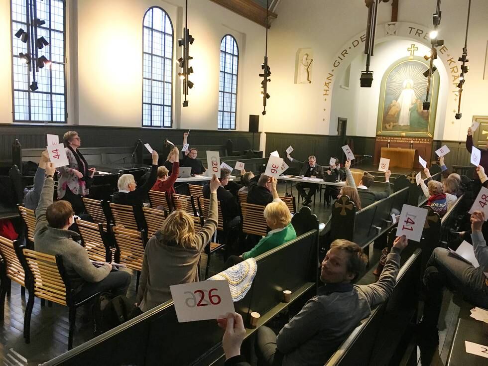 Selv om det var sterke meningsutvekslinger på Åpen folkekirkes årsmøte i Tøyenkirken, var det enstemmighet for at Kirkemøtet skal  utnevnes ved direkte valg.