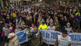 Masseprotest i Madrid mot Spanias regjering