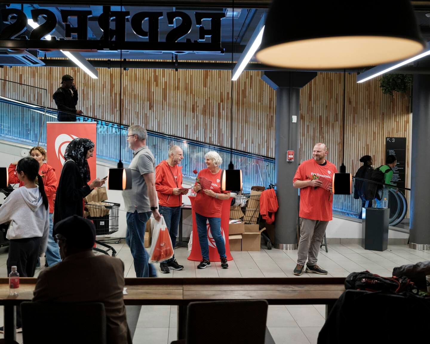 Valgkamp med Arbeiderpartiet på Stovner i Oslo.