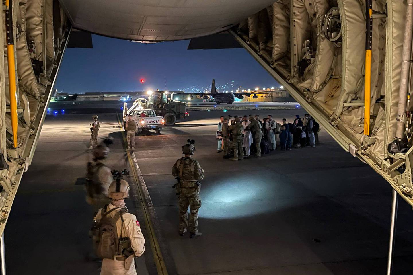 Forsvaret evakuerer fra Kabul