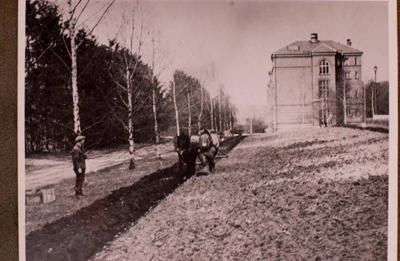 Oppløying av offentlige område på Tøyen i Oslo under 2. verdenskrig.