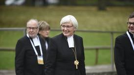 Erkebiskopen tydeliggjør hvorfor Petersson ble avsatt: – Ikke på grunn av utroskap