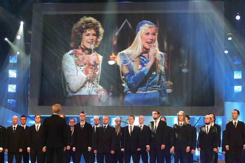 I 2005 feiret Eurovision Song Contest 50-årsjubileum, og på storskjerm kom et gjensyn med svenske Agneta og Anni-Frid i Abba fra da de vant med låten Waterloo i 1974.