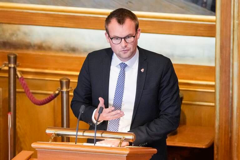 FIKK GJENNOMSLAG: Kjell Ingolf Ropstad (KrF) fikk gjennom en økning i barnetrygden for de minste, da han var barne- og familieminister.