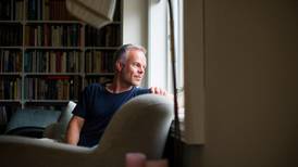 Forfatter Tore Renberg avlyser premiere i Domkirken etter samlivsvedtak