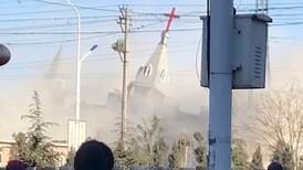 Kinesisk politi sprengte kirke