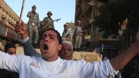Egypt: Mubarak vil ha dialog, hæren freder demonstrantene