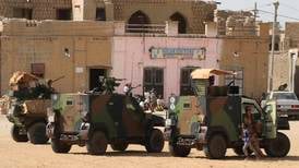 Frankrike trekker soldatene ut av Mali