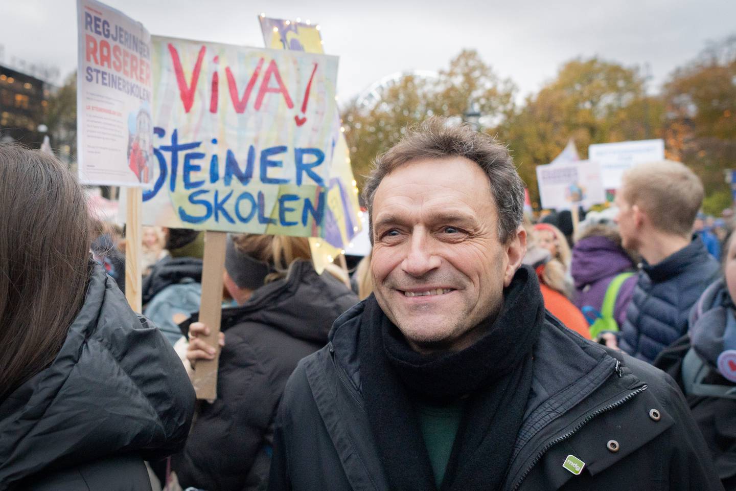 Arild Hermstad, partielder i MDG, fra demonstrasjon til støtte for friskolene onsdag.