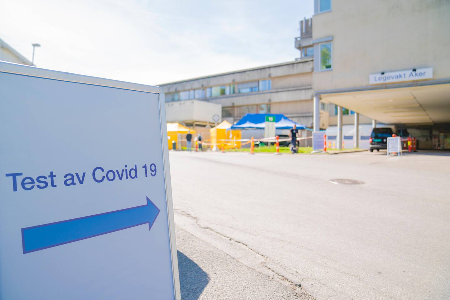 Oslo 20200602. 
Prøvetakingsstasjon av korona Covid-19-viruset utenfor Aker Sykehus i Oslo.
Foto: Stian Lysberg Solum / NTB scanpix