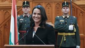 Ungarn har fått sin første kvinnelige president