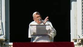 Paven brukte ordet «terrorisme» for å beskrive angrep på kirke i Gaza