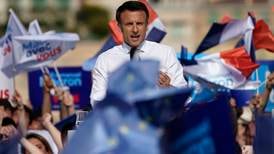 Emmanuel Macron ligger an til gjenvalg
