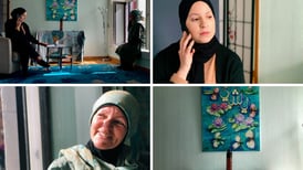 Tar telefonen for å hjelpe sine muslimske søstre