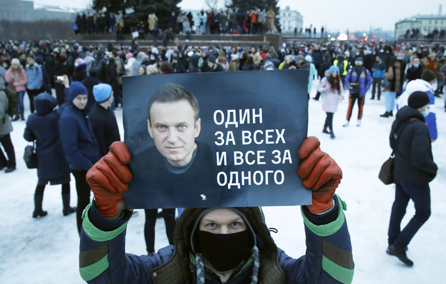 Det var i helgen store demonstrasjoner til støtte for å løslate den regimekritiske russiske politikeren Aleksej Navalnyj, som her i St. Petersburg.