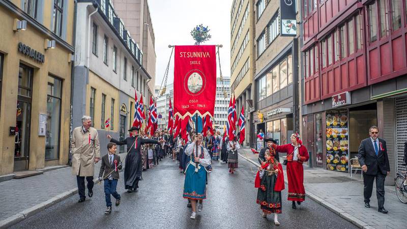 Sidan St. Sunniva er 150 år, får dei gå først i barnetoget, som går frå Festningsplassen til Rådhuset i Oslo, via Slottet.