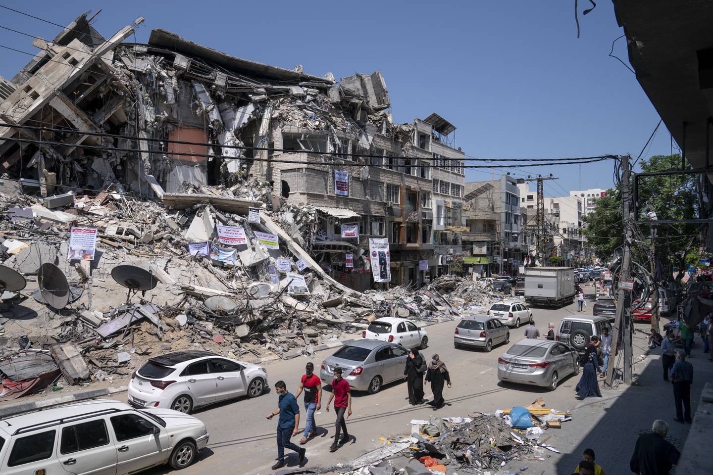 Ødeleggelsene etter elleve dager med israelske fly- og artilleriangrep er store på Gazastripen, men USAs utenriksminister Antony Blinken lover nå støtte til gjenoppbygging. Foto: AP / NTB