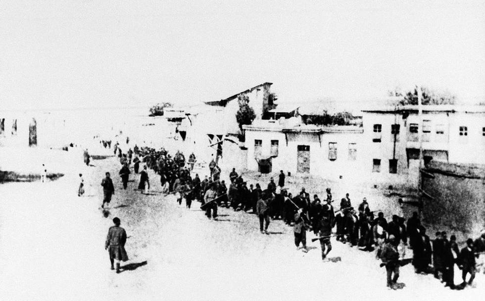 Samstundes som armenarar ble drepne, ble store grupper med armenarar også drivne ut av Tyrkia, til dagens Syria og rak. NTB scanpix