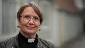 Skyhøyt sykefravær blant kvinner i Den norske kirke
