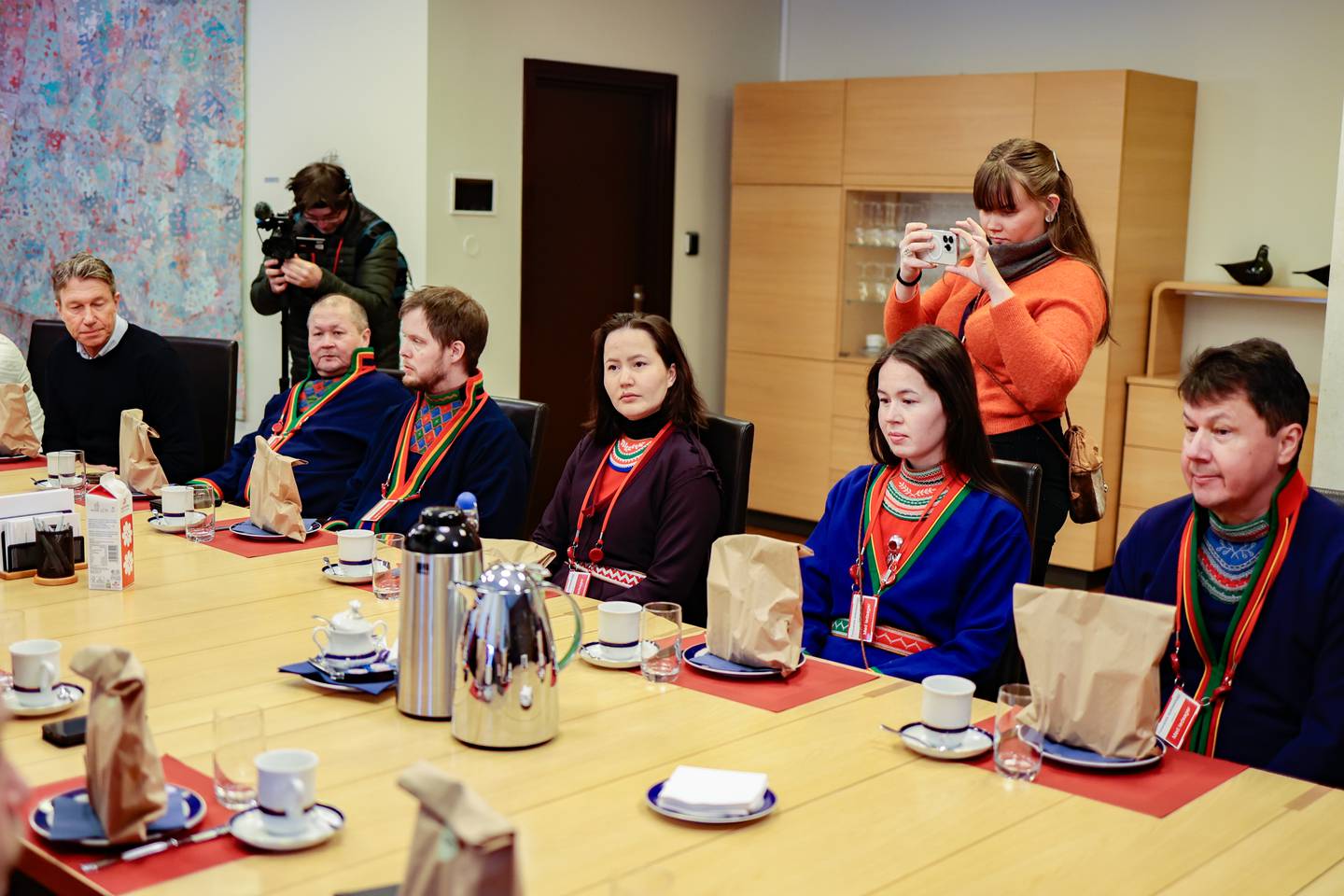 Olje- og energiminister Terje Aasland deltok også på frokosten da reineiere var invitert til Statsministers kontor fredag. Foto: Alf Simensen / NTB