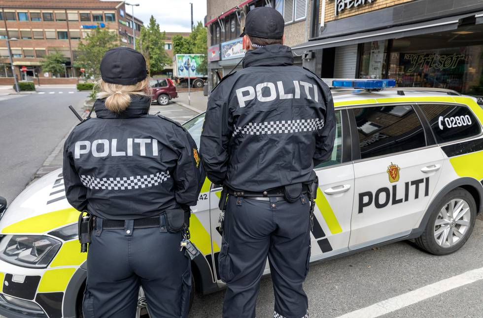 Oslo  20170704.
Politiet med de nye politijakkene. NB! Modellklarert til redaksjonell bruk. 
Foto: Gorm Kallestad / NTB scanpix