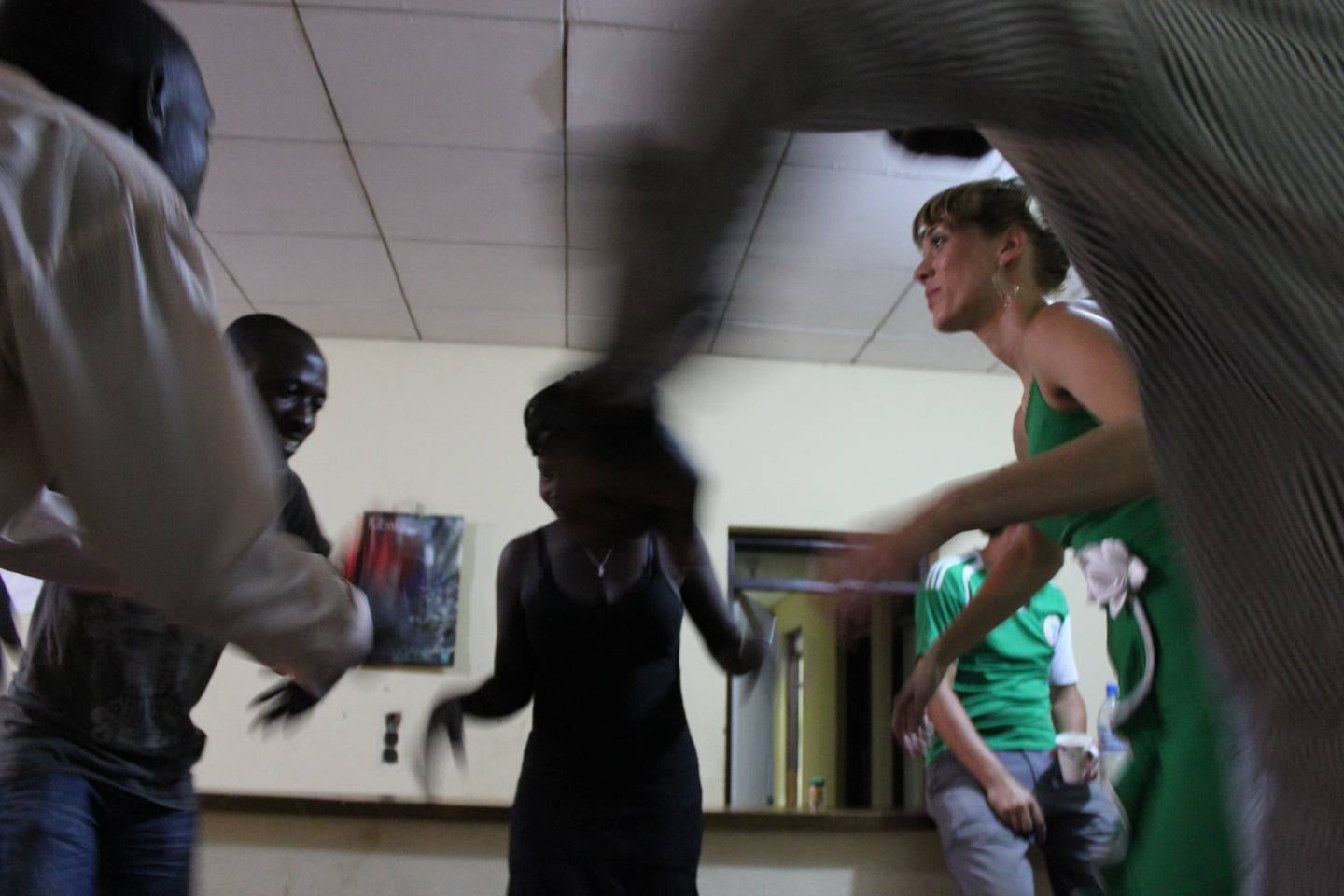 Dans er en viktig del av kulturen i Uganda, og Miriam Ekelund elsket å hive seg med.