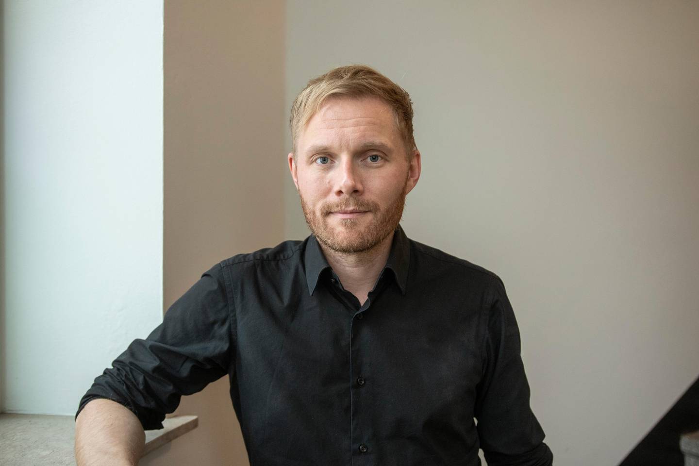 Jørgen Karlstrøm, styreleder i Norsk Komponistforening, har i flere år engasjert seg for nisjemusikkens kår hos NRK. Komponistforeningen hevder nå at NRKs krav om å spille norsk musikk kan både oppfylles og forsømmes på samme tid.