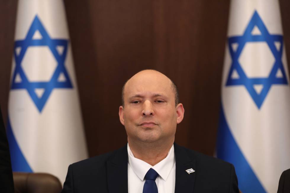 Israels statsminister Naftali Bennett avviser den internasjonale kritikken mot utvidelse av de ulovlige bosetningene på den okkuperte Vestbredden. Foto: AP / NTB