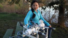 Annas (13) robot jakter mikroplast på havbunnen