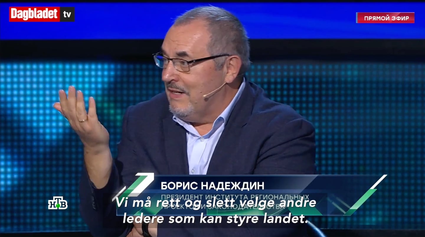 SKJERMDUMP: Bildet er et skjermdump fra Dagblad TV. Den viser opposisjonspolitikeren Boris Nadezjdin som kritiserer Putin og krigen i Ukraina.
