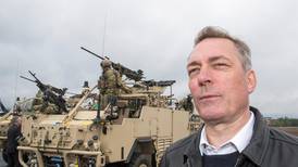 Forsvarsministeren: Har ikke planer om å utvikle autonome våpen i Norge