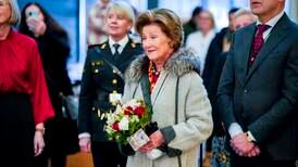 Dronning Sonja: – Kongen kommer nok hjem om noen dager